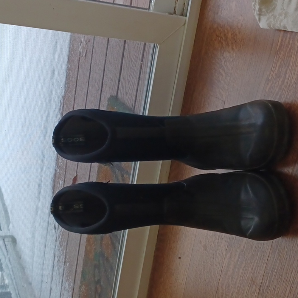 BOGS, Youth Size 5